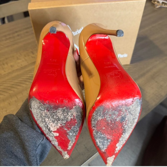 Christian Louboutin So Kates 39.5 Patent Nude - Picture 4 of 6